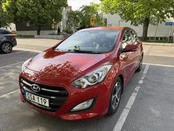 Röd Begagnad 2015 Hyundai i30 Comfort Halvkombi | 109 000 kr (Bra pris)