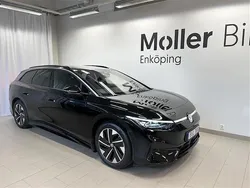 Svart (grenadilla black metallic) Begagnad 2025 VW ID.7 Pro Sedan | 574 900 kr (Lite dyr)