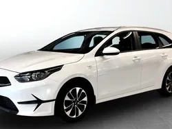 Ny 2025 Kia Ceed Sportswagon 2 Kombi | 254 656 kr (Marknadspris)