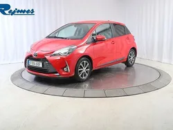 Röd Begagnad 2019 Toyota Yaris Halvkombi | 139 800 kr (Marknadspris)