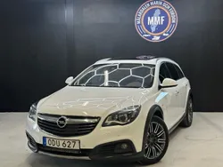 Vit Begagnad 2016 Opel Insignia Country Tourer Business Kombi | 144 800 kr (Lite dyr)