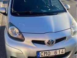 Silver Begagnad 2009 Toyota Aygo Halvkombi | 30 000 kr (Marknadspris)