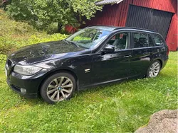 Svart Begagnad 2011 BMW 320 Kombi | 59 000 kr (Bra pris)