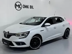 Vit Begagnad 2016 Renault Mégane III Halvkombi | 84 900 kr