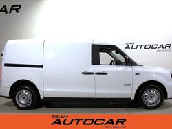 Vit Begagnad 2021 LEVC VN5 Ultima Minibuss | 699 900 kr