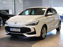 Vit Begagnad 2024 MG MG3 Halvkombi | 209 900 kr