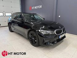 Svart Begagnad 2020 BMW 320 Sport Line Kombi | 269 400 kr (Marknadspris)