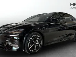 Svart Begagnad 2024 BYD Seal Sedan | 624 900 kr