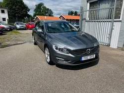 Grå Begagnad 2017 Volvo V60 Standard Kombi | 169 900 kr (Lite dyr)