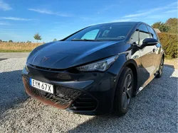Grå Begagnad 2022 Cupra Born Halvkombi | 259 000 kr