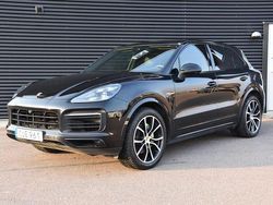 Svart Begagnad 2019 Porsche Cayenne Sport SUV | 599 900 kr