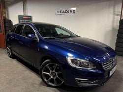 Blå Begagnad 2015 Volvo V60 Ocean Race Kombi | 199 900 kr (Lite dyr)