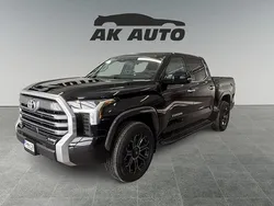 Svart Begagnad 2023 Toyota Tundra Limited Pickup | 999 000 kr