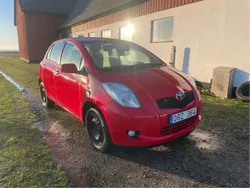 Röd Begagnad 2007 Toyota Yaris Halvkombi | 17 900 kr (Bra pris)