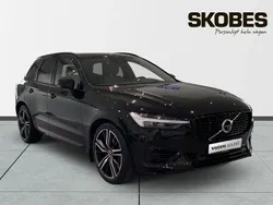 Svart Begagnad 2021 Volvo XC60 R-Design SUV | 435 900 kr (Marknadspris)