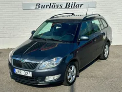 Mörkgrå (grå) Begagnad 2011 Skoda Fabia Elegance Kombi | 48 800 kr (Marknadspris)