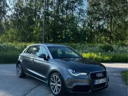 Grå Begagnad 2014 Audi A1 Sportback Sport Halvkombi | 105 000 kr (Marknadspris)