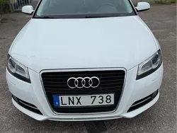 Vit Begagnad 2011 Audi A3 Sportback Comfort Halvkombi | 80 000 kr (Marknadspris)