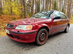 Mörkröd Begagnad 1998 Honda Civic Halvkombi | 18 500 kr