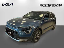Blå (mineral blue metallic) Ny 2025 Kia Niro Advance SUV | 392 666 kr (Marknadspris)