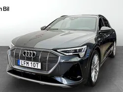 Daytonagrå pärleffekt Begagnad 2021 Audi e-tron S-Line SUV | 439 000 kr (Marknadspris)