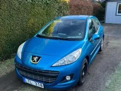 Blå Begagnad 2011 Peugeot 207 Halvkombi | 38 000 kr (Marknadspris)