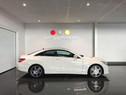 Vit Begagnad 2009 Mercedes E500 AMG Sportkupé | 209 900 kr