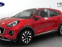 Röd (red) Begagnad 2022 Ford Puma Titanium Halvkombi | 219 900 kr (Marknadspris)