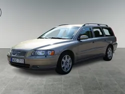 Ljusbrun Begagnad 2005 Volvo V70 Momentum Kombi | 29 900 kr (Marknadspris)