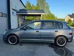 Silver Begagnad 2004 Honda Civic Halvkombi | 13 000 kr (Bra pris)