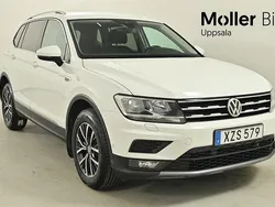 Vit Begagnad 2018 VW Tiguan Allspace Comfortline SUV | 279 900 kr
