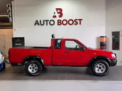 Röd Begagnad 2001 Nissan Navara Pickup | 52 000 kr