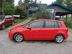 Röd Begagnad 2015 VW Golf VII Halvkombi | 79 500 kr (Marknadspris)