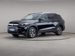 Svart Begagnad 2024 VW Tiguan Edition SUV | 469 000 kr
