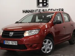 Röd Begagnad 2014 Dacia Sandero Halvkombi | 49 900 kr (Marknadspris)