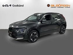 Grå Begagnad 2022 Kia Niro SUV | 309 900 kr