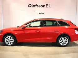 Röd Begagnad 2020 Seat Leon Kombi | 219 900 kr (Marknadspris)