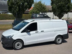 Vit Begagnad 2021 Mercedes Vito Minibuss | 429 875 kr (Marknadspris)