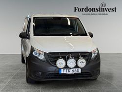 Vit Begagnad 2020 Mercedes Vito Minibuss | 169 900 kr (Marknadspris)