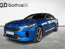 Blå Begagnad 2018 Kia Stinger Halvkombi | 369 900 kr (Marknadspris)