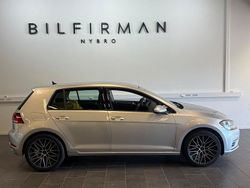 Silver Begagnad 2018 VW Golf VII Halvkombi | 119 900 kr (Marknadspris)