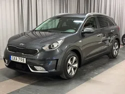 Grå Begagnad 2017 Kia Niro Advance SUV | 164 900 kr (Marknadspris)