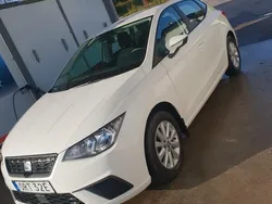 Vit Begagnad 2021 Seat Ibiza Comfort Halvkombi | 149 000 kr (Marknadspris)