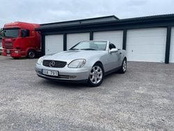 Silver Begagnad 1999 Mercedes SLK230 Cab | 74 900 kr