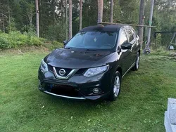 Grön Begagnad 2015 Nissan X-Trail SUV | 60 000 kr (Superpris)
