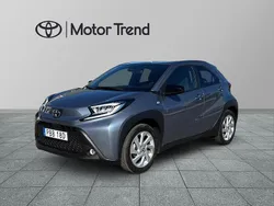 Grå Begagnad 2024 Toyota Aygo Comfort Halvkombi | 199 900 kr (Marknadspris)