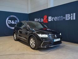 Svart Begagnad 2022 VW Tiguan R-line SUV | 344 900 kr (Lite dyr)