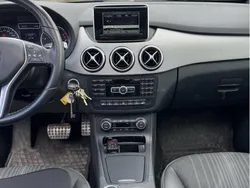 Silver Begagnad 2014 Mercedes 200 Halvkombi | 105 000 kr