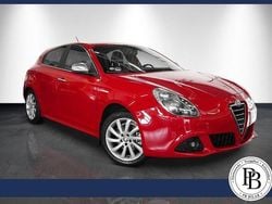 Röd Begagnad 2011 Alfa Romeo Giulietta Distinctive Halvkombi | 62 900 kr