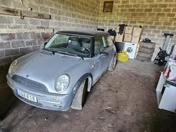 Grå Begagnad 2002 Mini Cooper Halvkombi | 18 000 kr (Superpris)